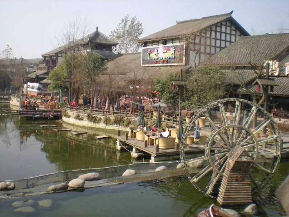 泡弹学院